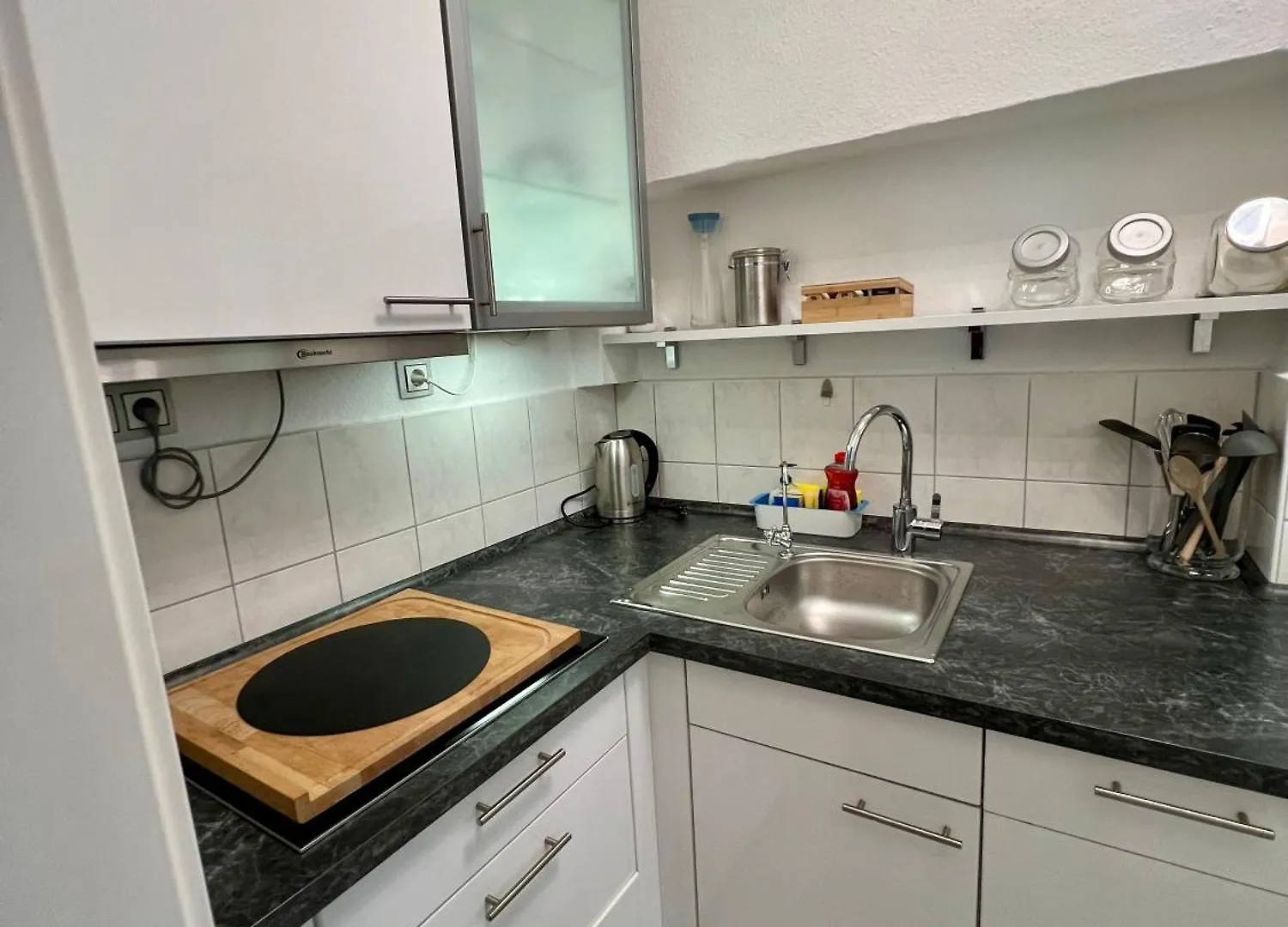 Sahara Hosting Apartments Nuernberg City Room 3 Norymberga