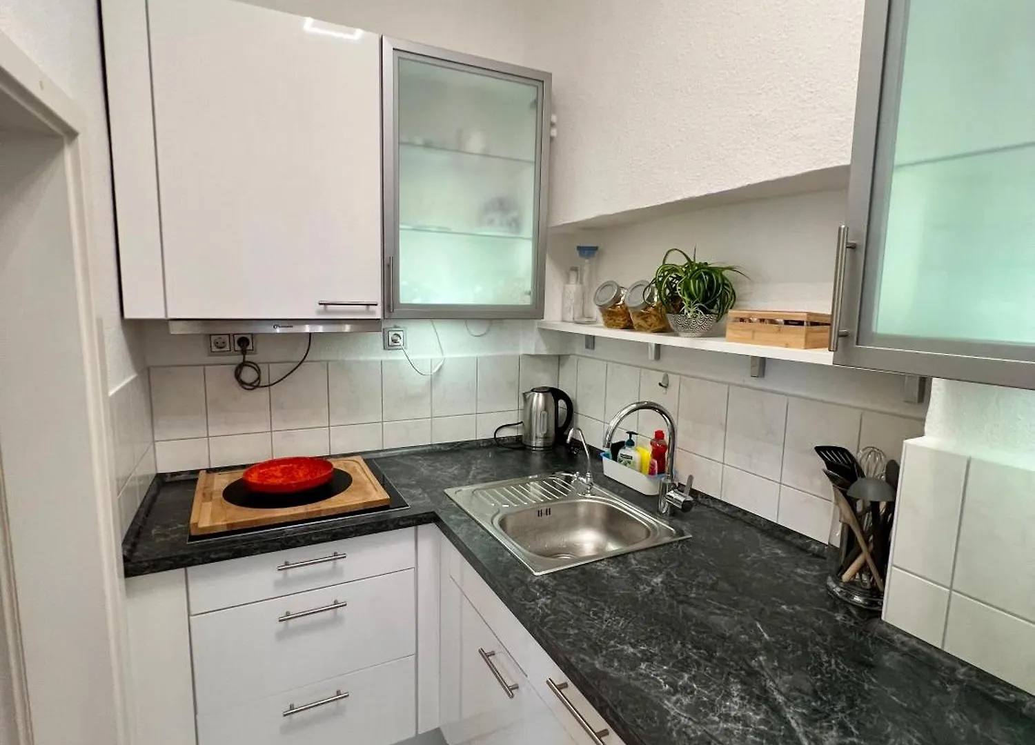 Homestay Sahara Hosting Apartments Nuernberg City Room 3 Germany